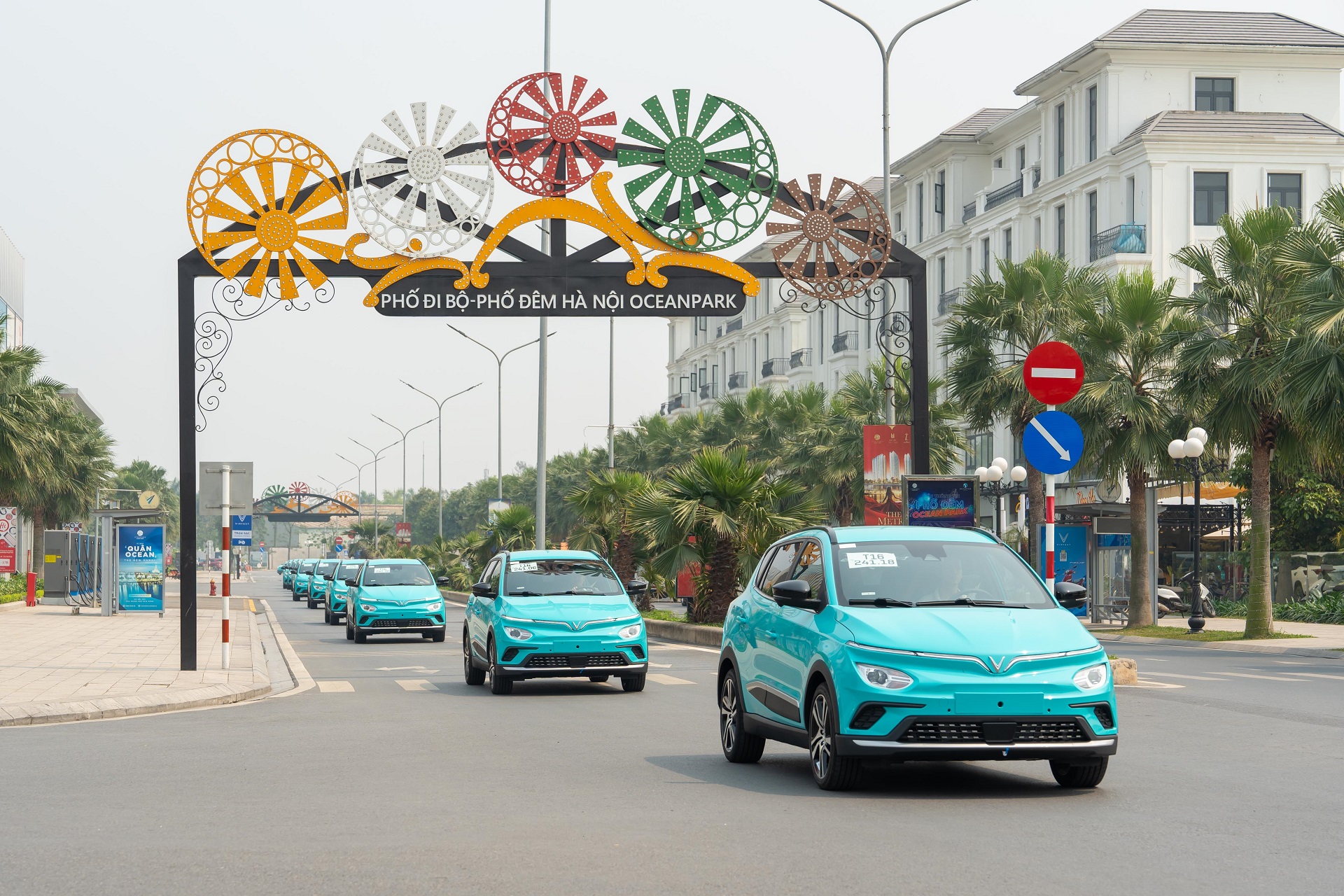 Taxi Xanh SM với loạt xe điện VinFast chính thức hoạt động ở Hà Nội từ ngày 14/4